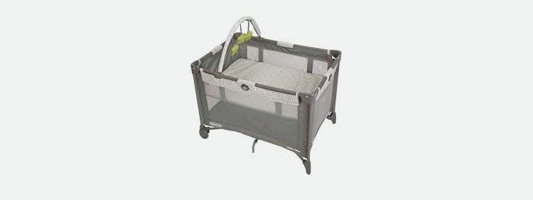 Best Bassinet for Newborns – Guide and Reviews